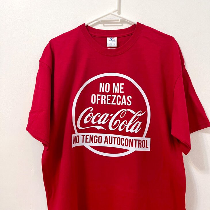 Remera "No me ofrezcas Coca Cola, no tengo autocontrol" - Imagen 2
