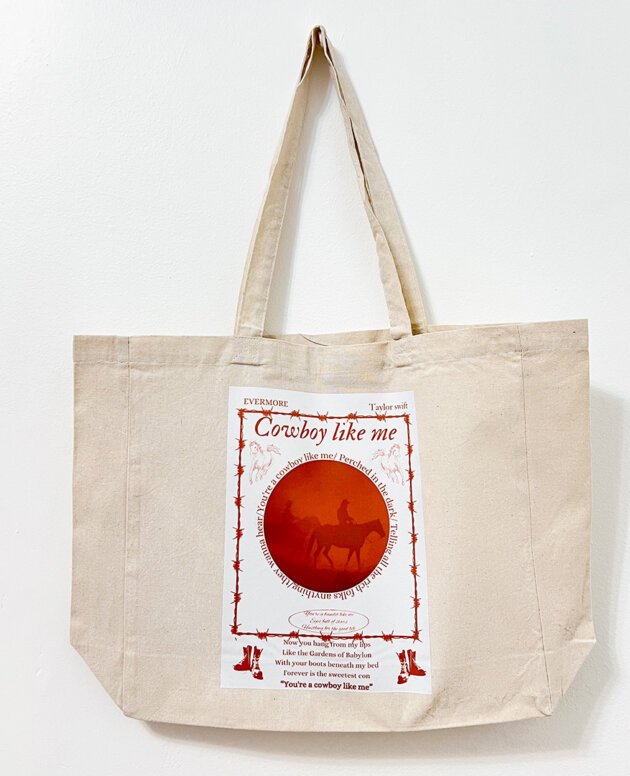 Tote Bag "Cowboy Like Me" - Inspirada en Evermore - Taylor Swift
