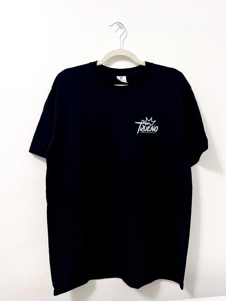 remera trueno logo al frente